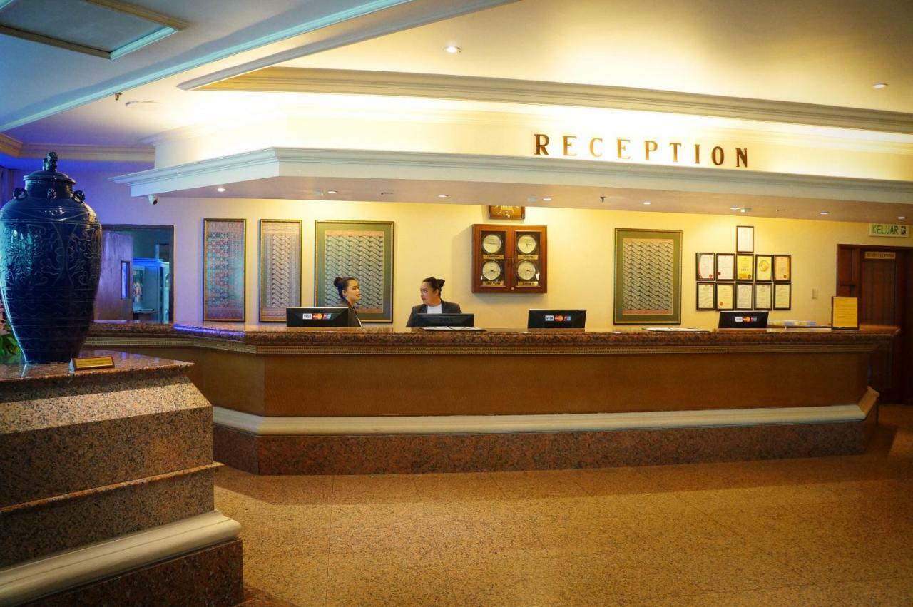 Sabah Oriental Hotel Kota Kinabalu Exterior foto