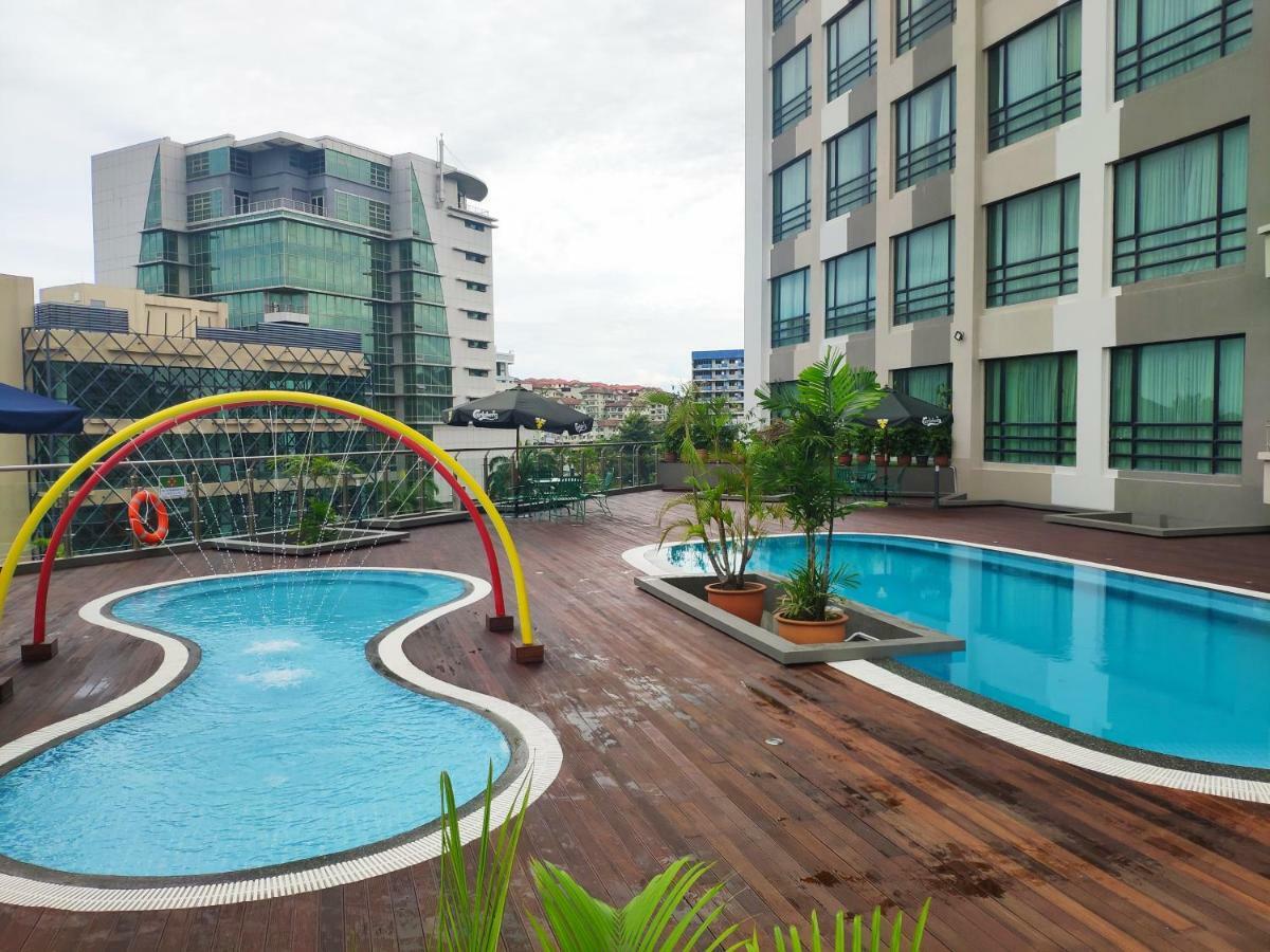 Sabah Oriental Hotel Kota Kinabalu Exterior foto