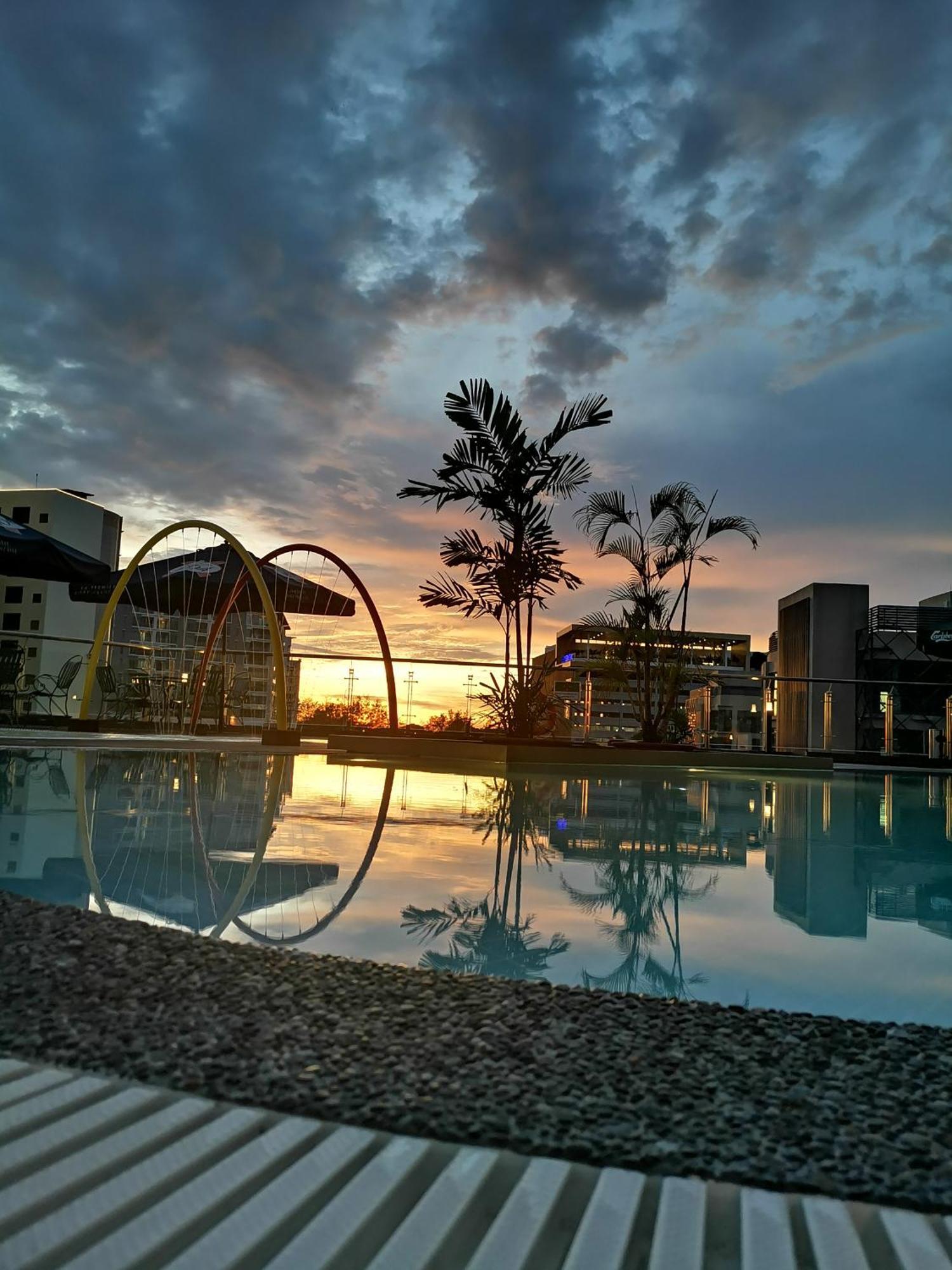 Sabah Oriental Hotel Kota Kinabalu Exterior foto